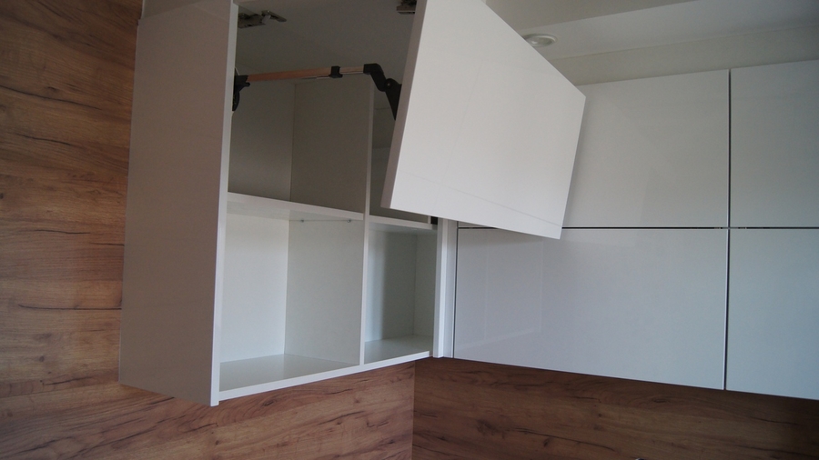 Белый кухонный гарнитур-Кухня МДФ в эмали «Модель 230»-фото6