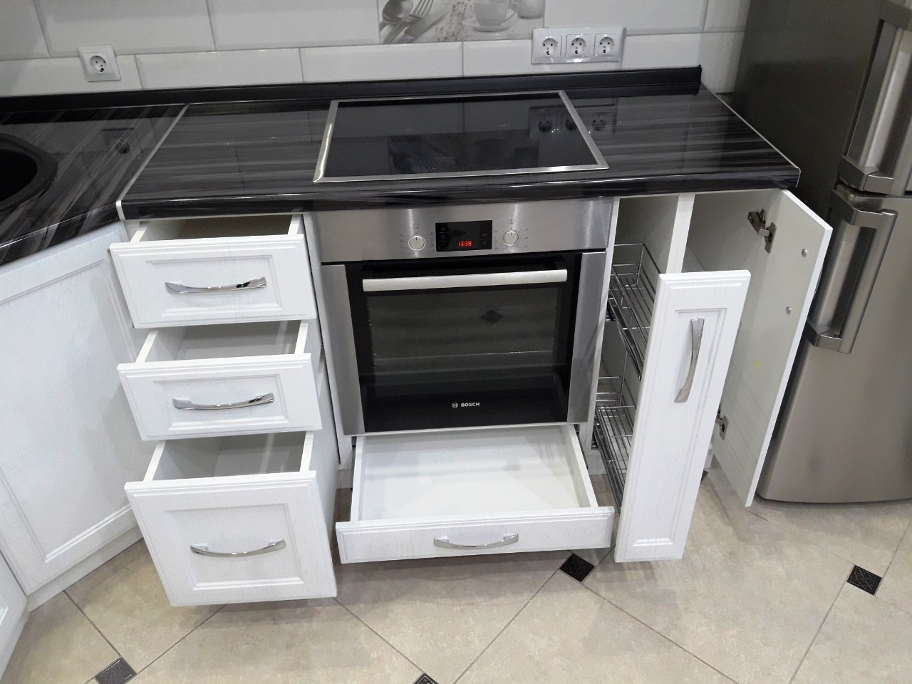 Белый кухонный гарнитур-Кухня МДФ в ПВХ «Модель 540»-фото6