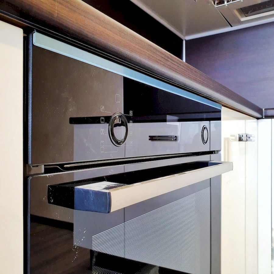 Белый кухонный гарнитур-Кухня из шпона «Модель 560»-фото7
