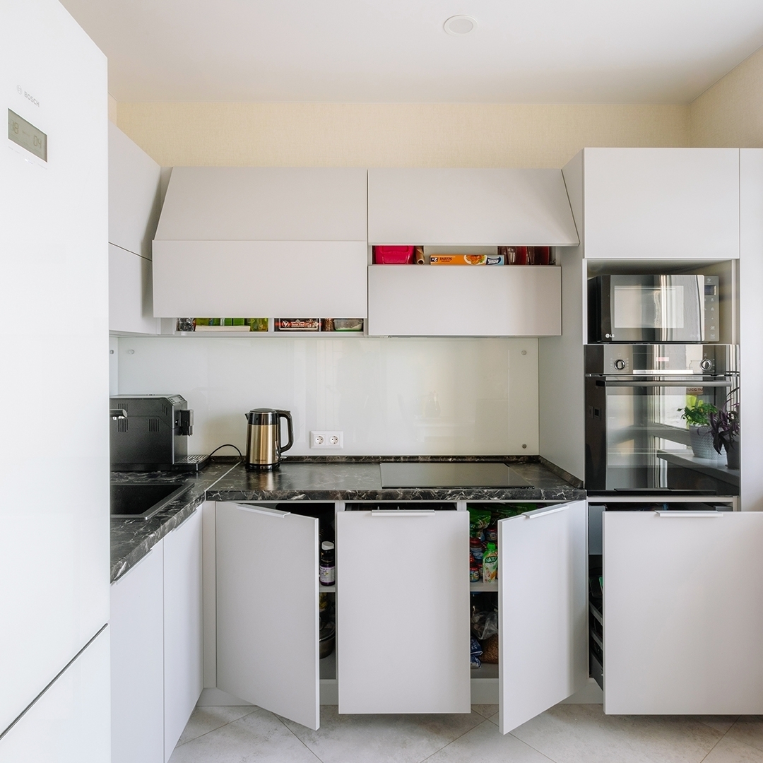 Белый кухонный гарнитур-Кухня из пластика «Модель 610»-фото3