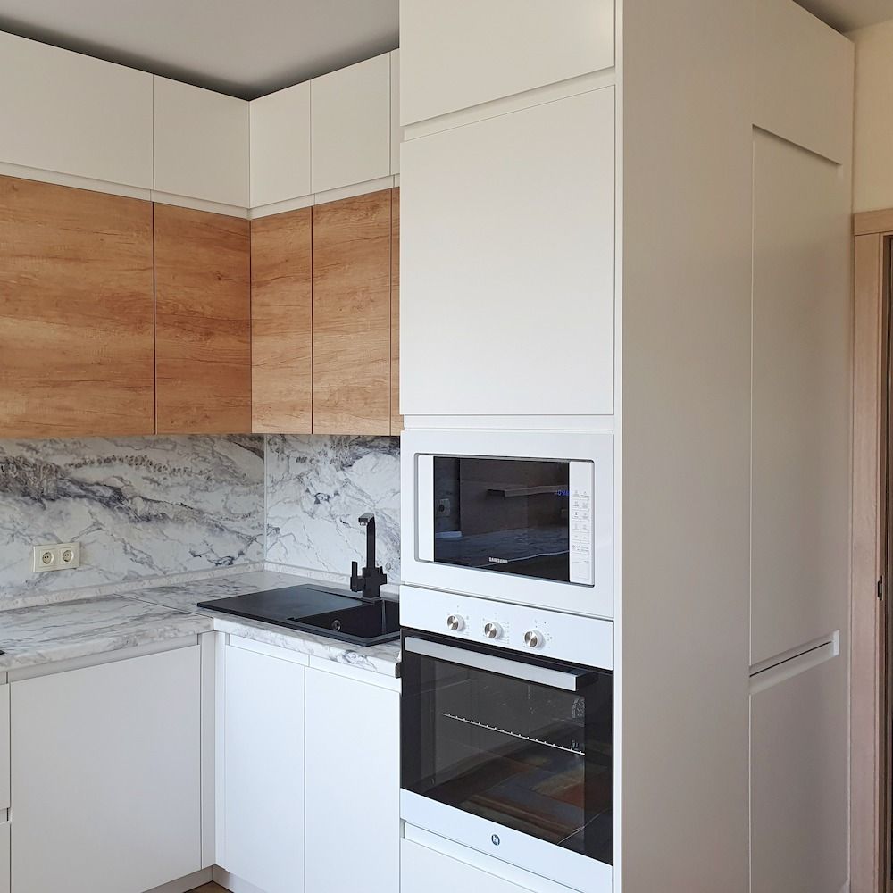 Белый кухонный гарнитур-Кухня МДФ в эмали «Модель 526»-фото3