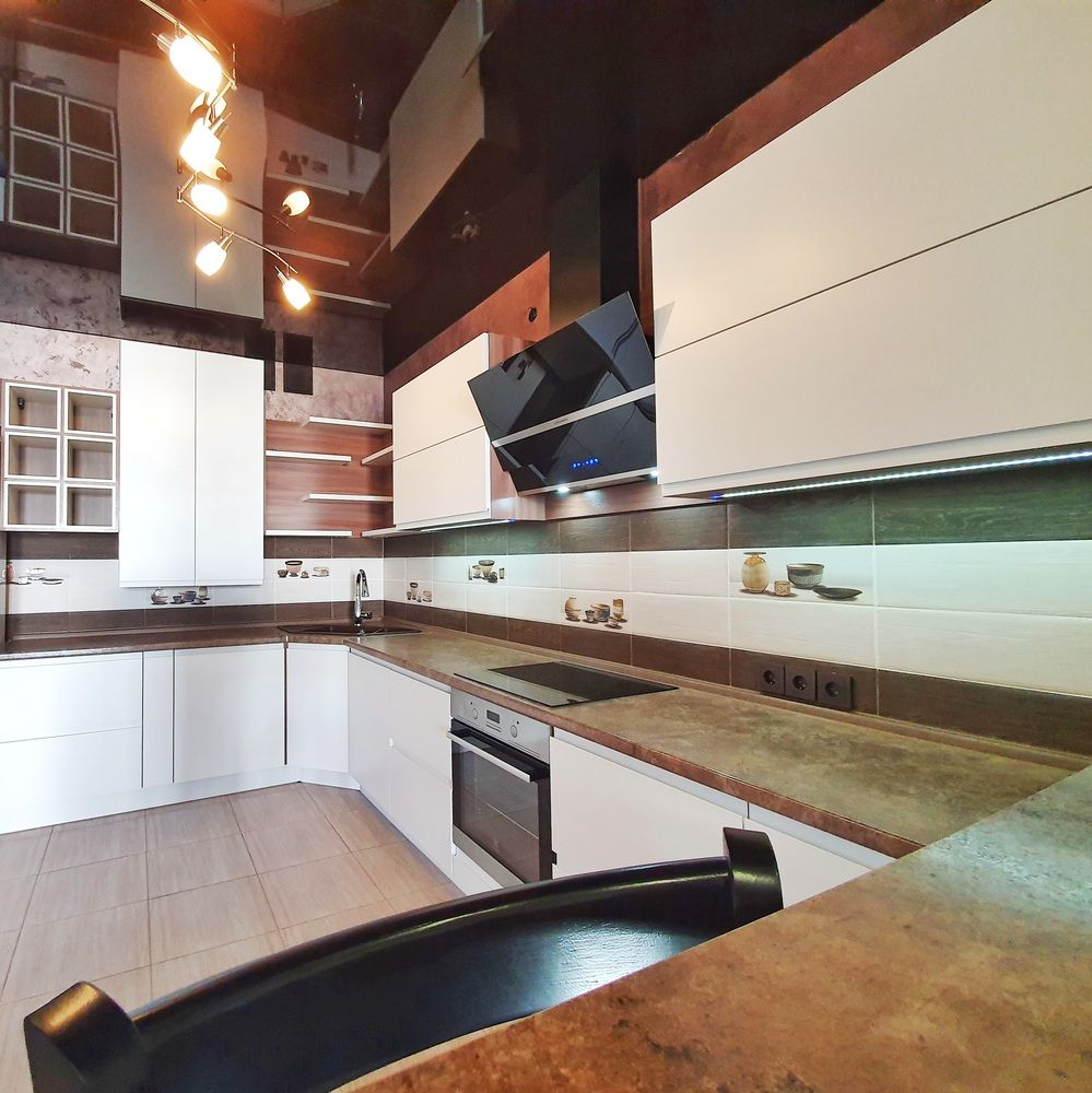 Белый кухонный гарнитур-Кухня МДФ в эмали «Модель 537»-фото3