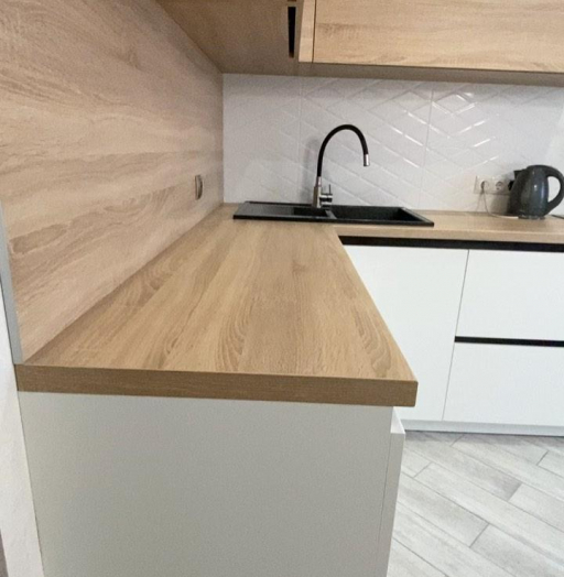 Белый кухонный гарнитур-Угловая кухня с отдельной вытяжкой «Модель 786»-фото4